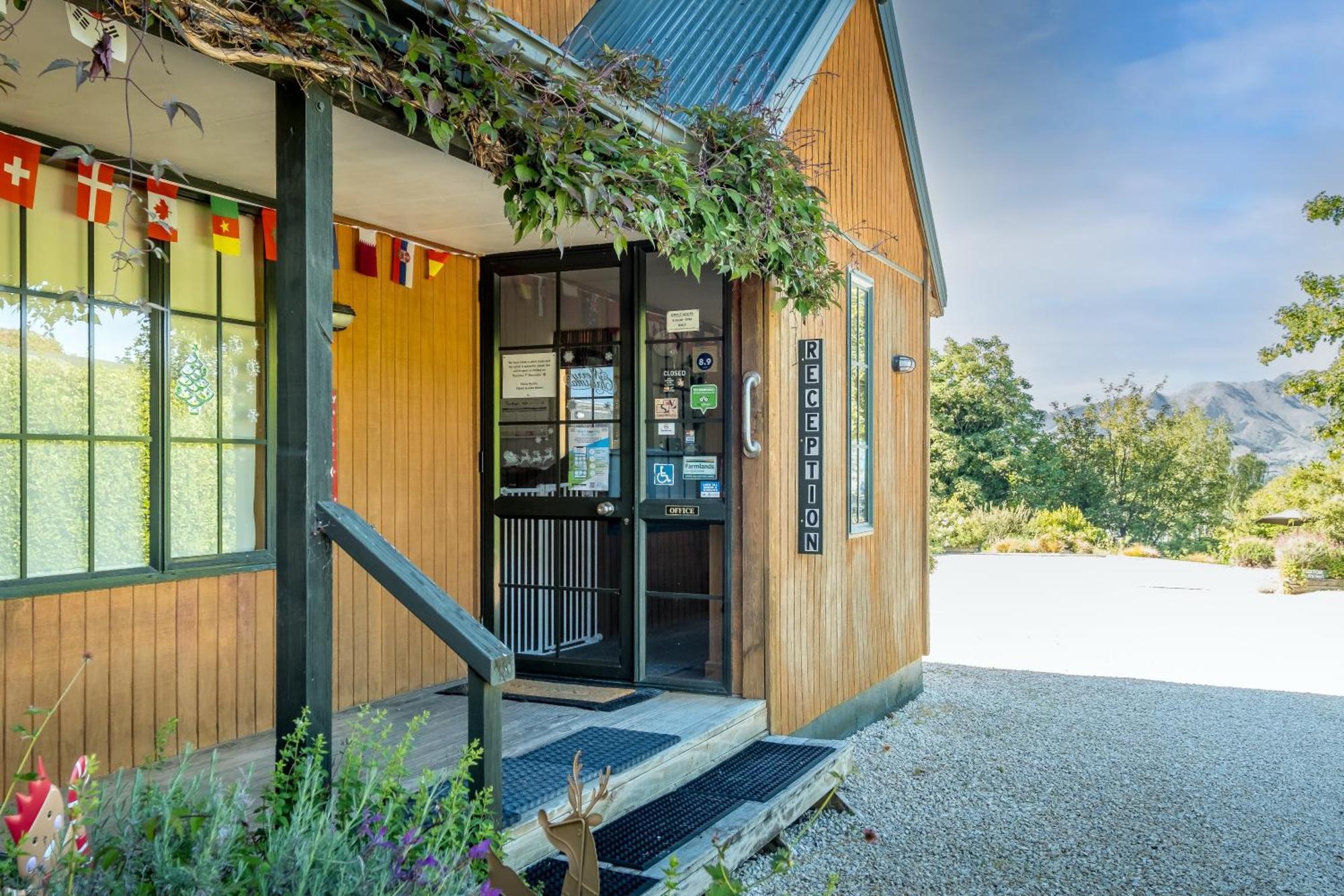 高山花园汽车旅馆 汉默温泉 外观 照片